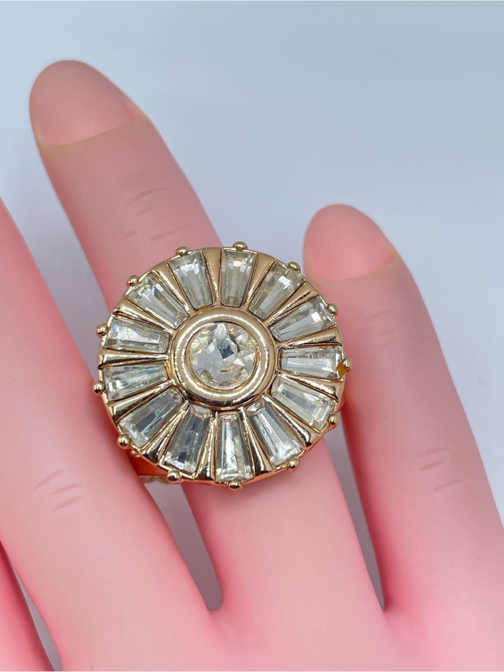 Gold Tone Crystal Glass Stretch Ring Glam Statement Cocktail